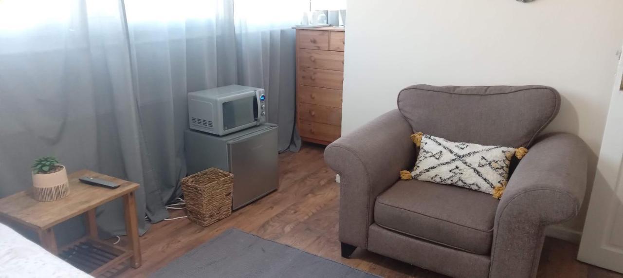 Comfortable Double Room Londra Exterior foto
